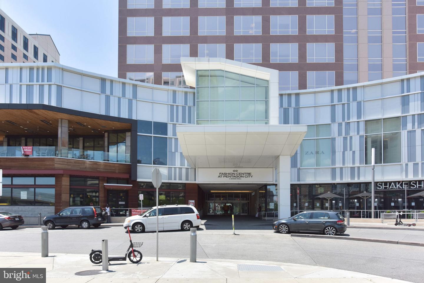 1101 S ARLINGTON RIDGE RD #1107, ARLINGTON, Virginia 22202, 2 Bedrooms Bedrooms, 8 Rooms Rooms,2 BathroomsBathrooms,Residential,For sale,1101 S ARLINGTON RIDGE RD #1107,VAAR2056950 MLS # VAAR2056950