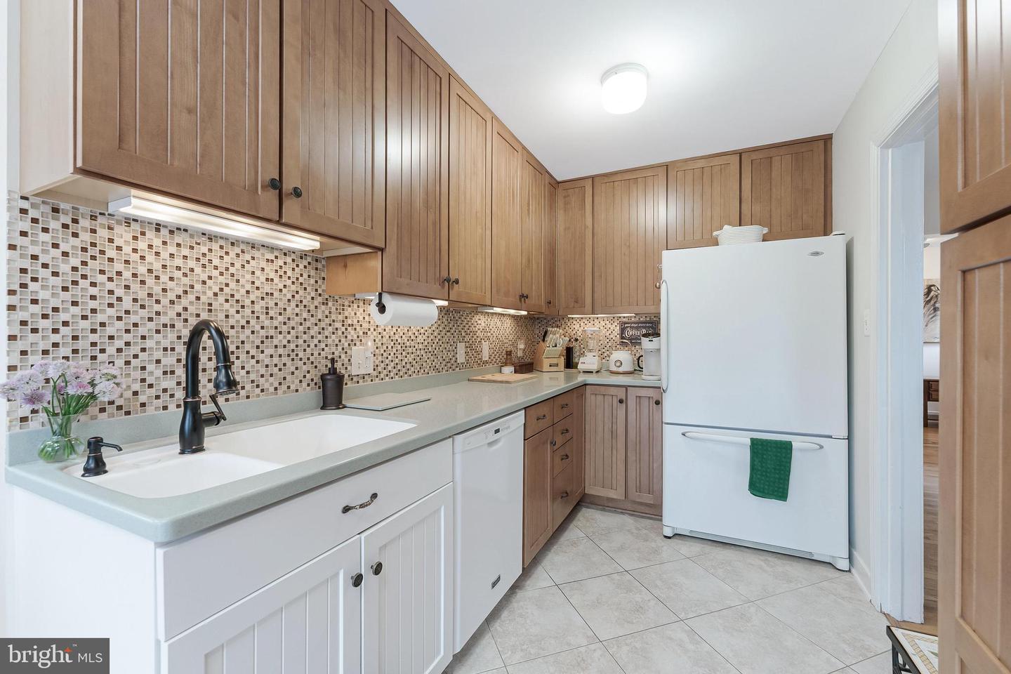3012 LAWRENCE DR, FALLS CHURCH, Virginia 22042, 3 Bedrooms Bedrooms, ,2 BathroomsBathrooms,Residential,For sale,3012 LAWRENCE DR,VAFX2238402 MLS # VAFX2238402