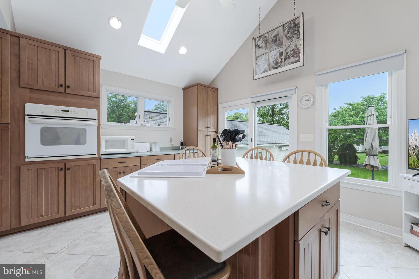 3012 LAWRENCE DR, FALLS CHURCH, Virginia 22042, 3 Bedrooms Bedrooms, ,2 BathroomsBathrooms,Residential,For sale,3012 LAWRENCE DR,VAFX2238402 MLS # VAFX2238402