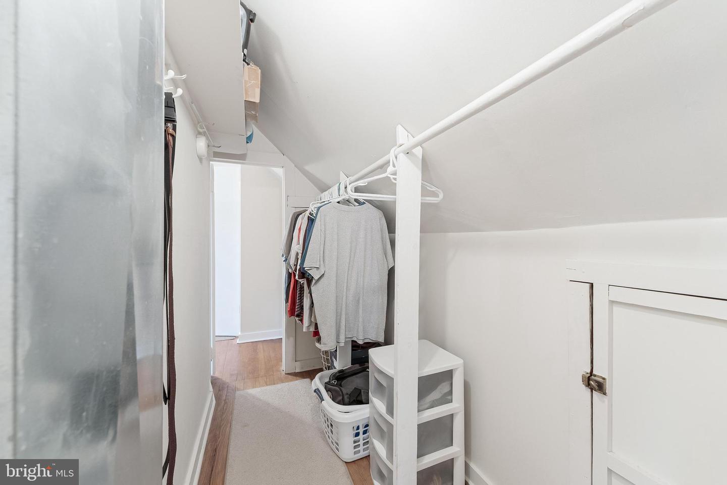 3012 LAWRENCE DR, FALLS CHURCH, Virginia 22042, 3 Bedrooms Bedrooms, ,2 BathroomsBathrooms,Residential,For sale,3012 LAWRENCE DR,VAFX2238402 MLS # VAFX2238402