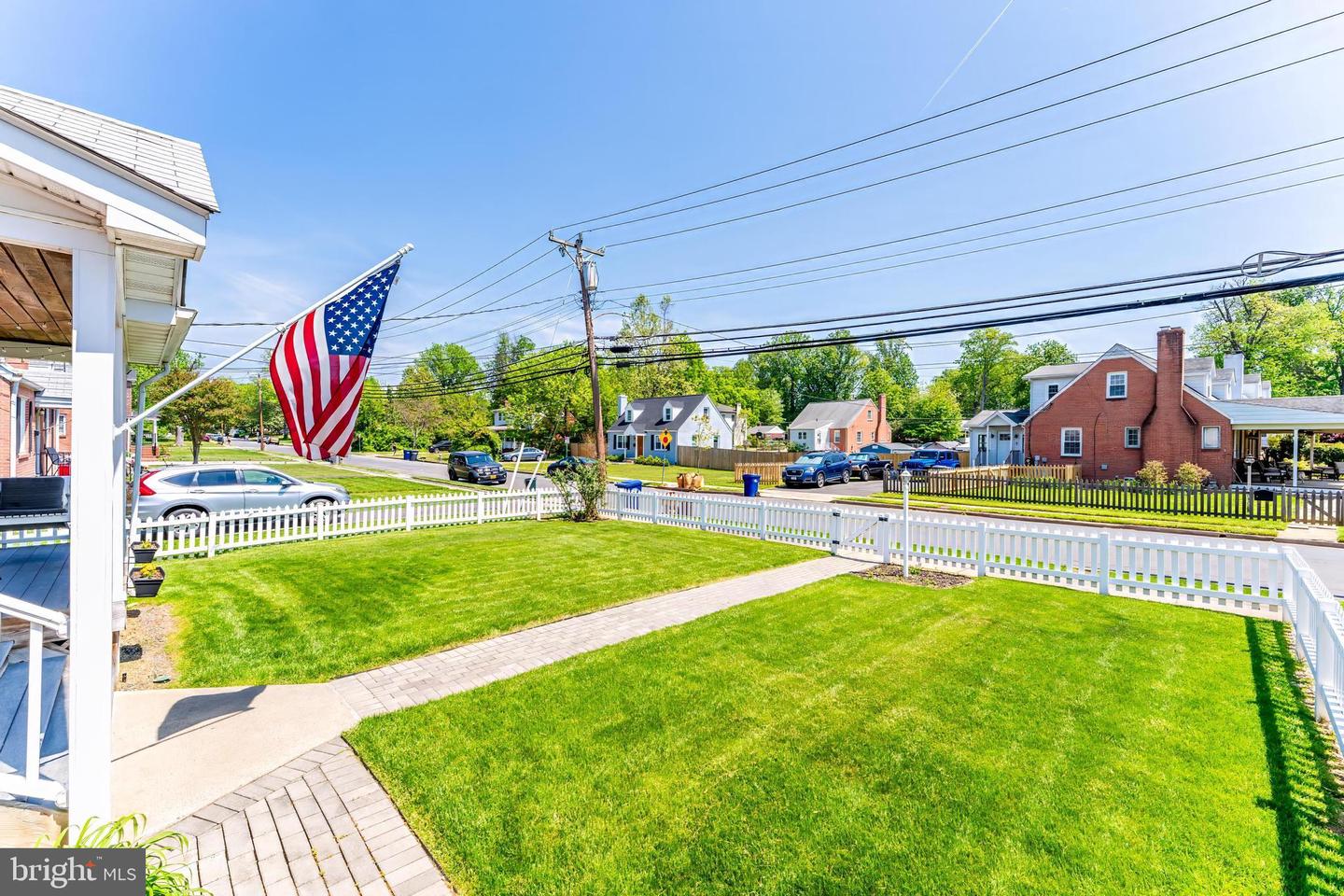 3012 LAWRENCE DR, FALLS CHURCH, Virginia 22042, 3 Bedrooms Bedrooms, ,2 BathroomsBathrooms,Residential,For sale,3012 LAWRENCE DR,VAFX2238402 MLS # VAFX2238402