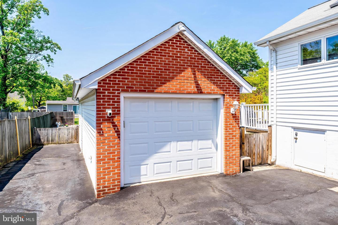 3012 LAWRENCE DR, FALLS CHURCH, Virginia 22042, 3 Bedrooms Bedrooms, ,2 BathroomsBathrooms,Residential,For sale,3012 LAWRENCE DR,VAFX2238402 MLS # VAFX2238402