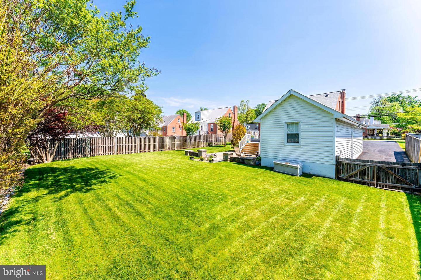 3012 LAWRENCE DR, FALLS CHURCH, Virginia 22042, 3 Bedrooms Bedrooms, ,2 BathroomsBathrooms,Residential,For sale,3012 LAWRENCE DR,VAFX2238402 MLS # VAFX2238402
