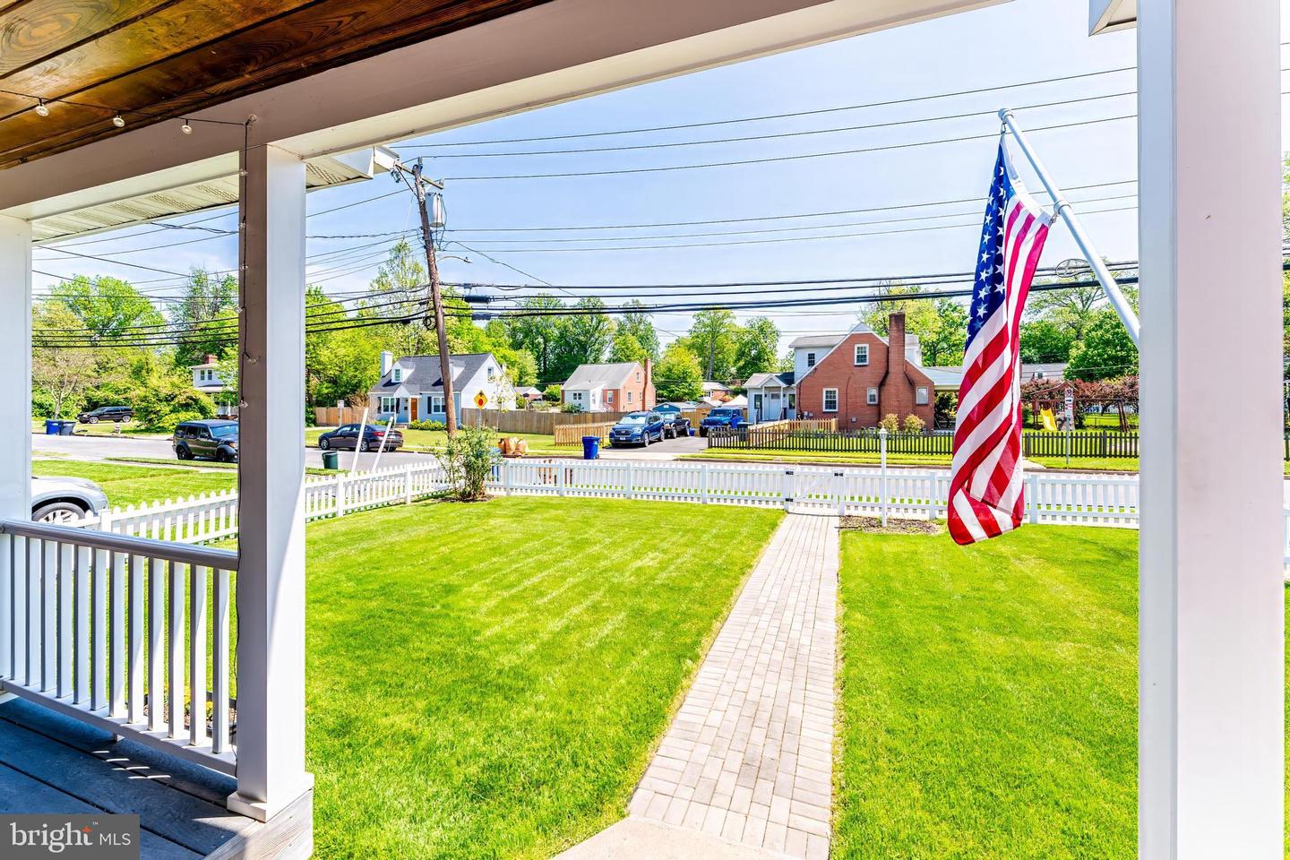 3012 LAWRENCE DR, FALLS CHURCH, Virginia 22042, 3 Bedrooms Bedrooms, ,2 BathroomsBathrooms,Residential,For sale,3012 LAWRENCE DR,VAFX2238402 MLS # VAFX2238402