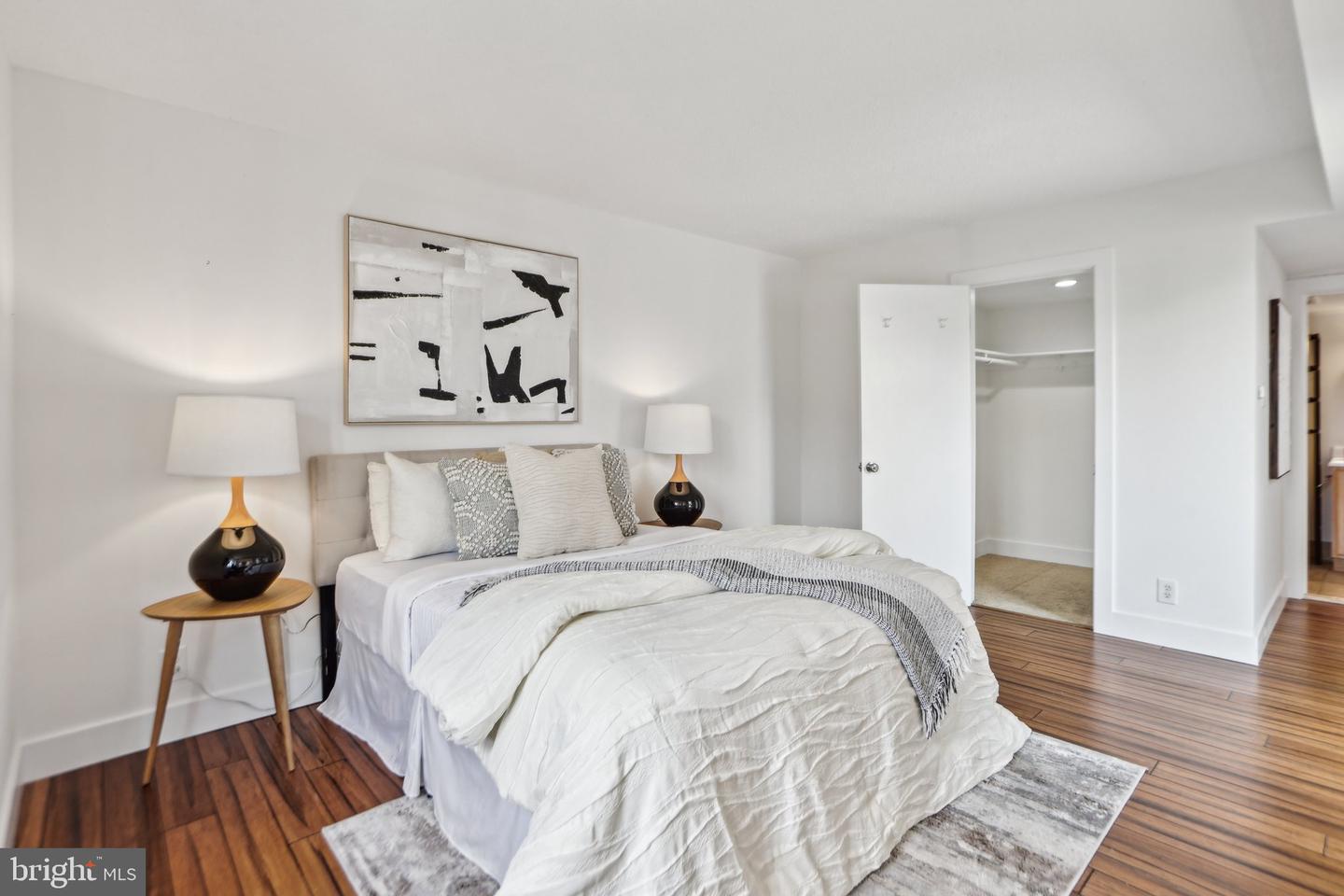 3 WASHINGTON CIR NW #904, WASHINGTON, District Of Columbia 20037, 1 Bedroom Bedrooms, ,1 BathroomBathrooms,Residential,For sale,3 WASHINGTON CIR NW #904,DCDC2198818 MLS # DCDC2198818