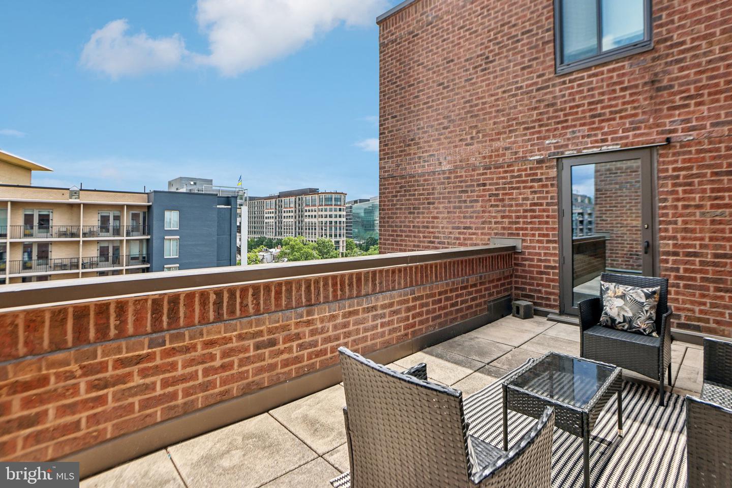 3 WASHINGTON CIR NW #904, WASHINGTON, District Of Columbia 20037, 1 Bedroom Bedrooms, ,1 BathroomBathrooms,Residential,For sale,3 WASHINGTON CIR NW #904,DCDC2198818 MLS # DCDC2198818