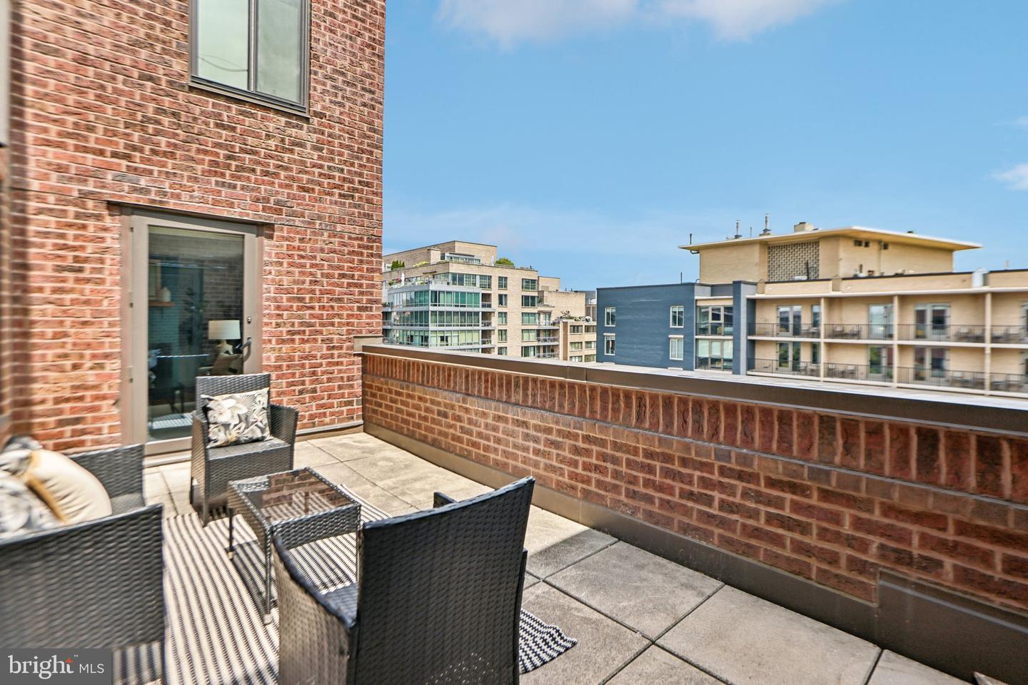 3 WASHINGTON CIR NW #904, WASHINGTON, District Of Columbia 20037, 1 Bedroom Bedrooms, ,1 BathroomBathrooms,Residential,For sale,3 WASHINGTON CIR NW #904,DCDC2198818 MLS # DCDC2198818