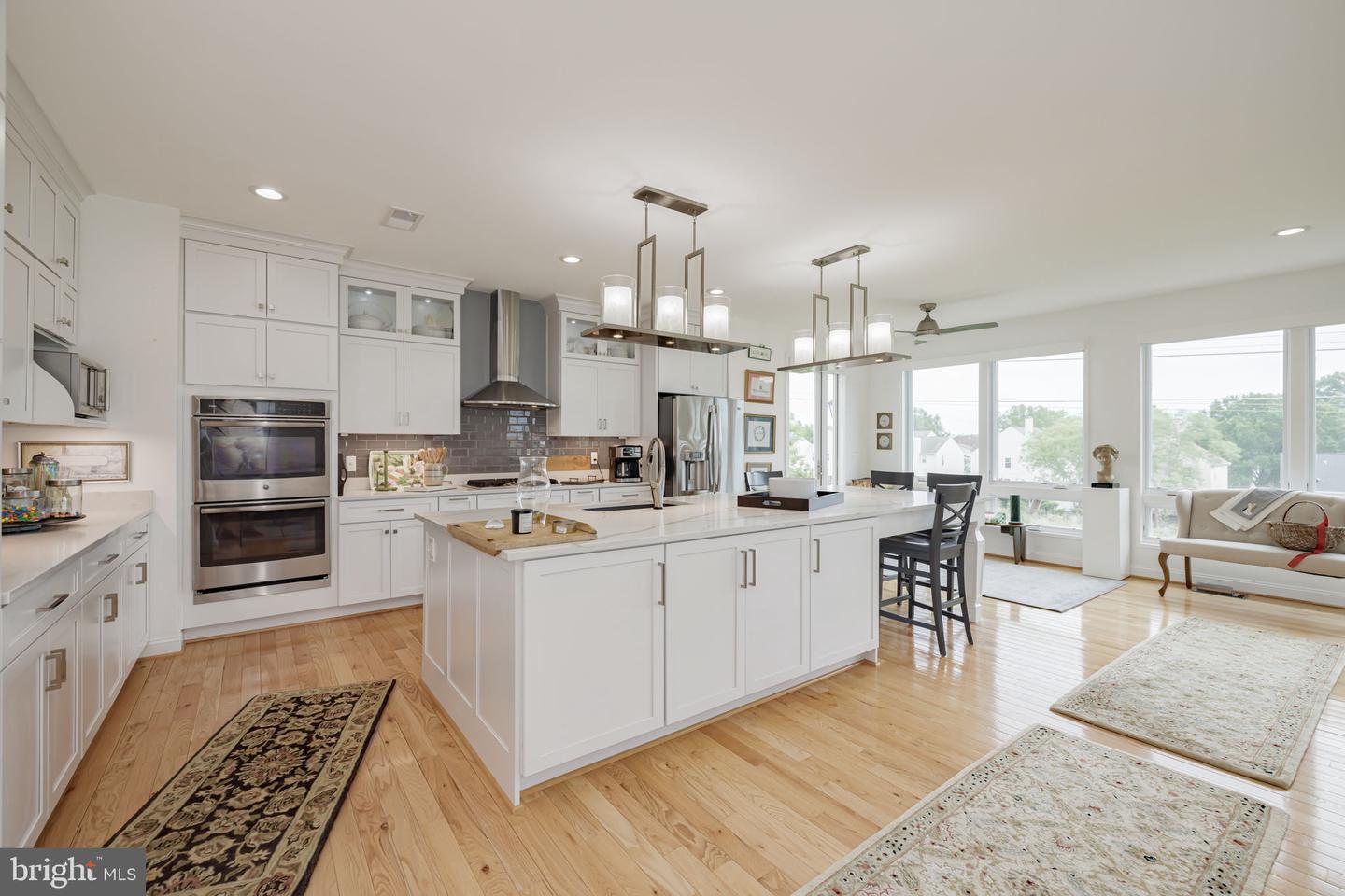 5620 TOWER HILL CIR, ALEXANDRIA, Virginia 22315, 5 Bedrooms Bedrooms, ,3 BathroomsBathrooms,Residential,For sale,5620 TOWER HILL CIR,VAFX2238460 MLS # VAFX2238460