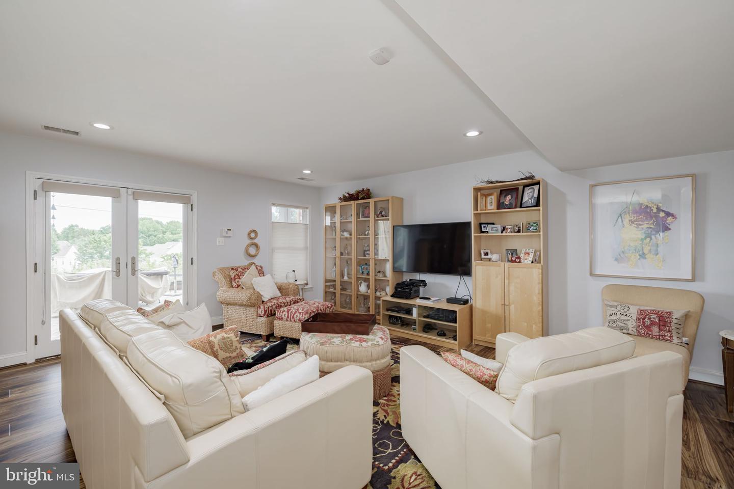 5620 TOWER HILL CIR, ALEXANDRIA, Virginia 22315, 5 Bedrooms Bedrooms, ,3 BathroomsBathrooms,Residential,For sale,5620 TOWER HILL CIR,VAFX2238460 MLS # VAFX2238460