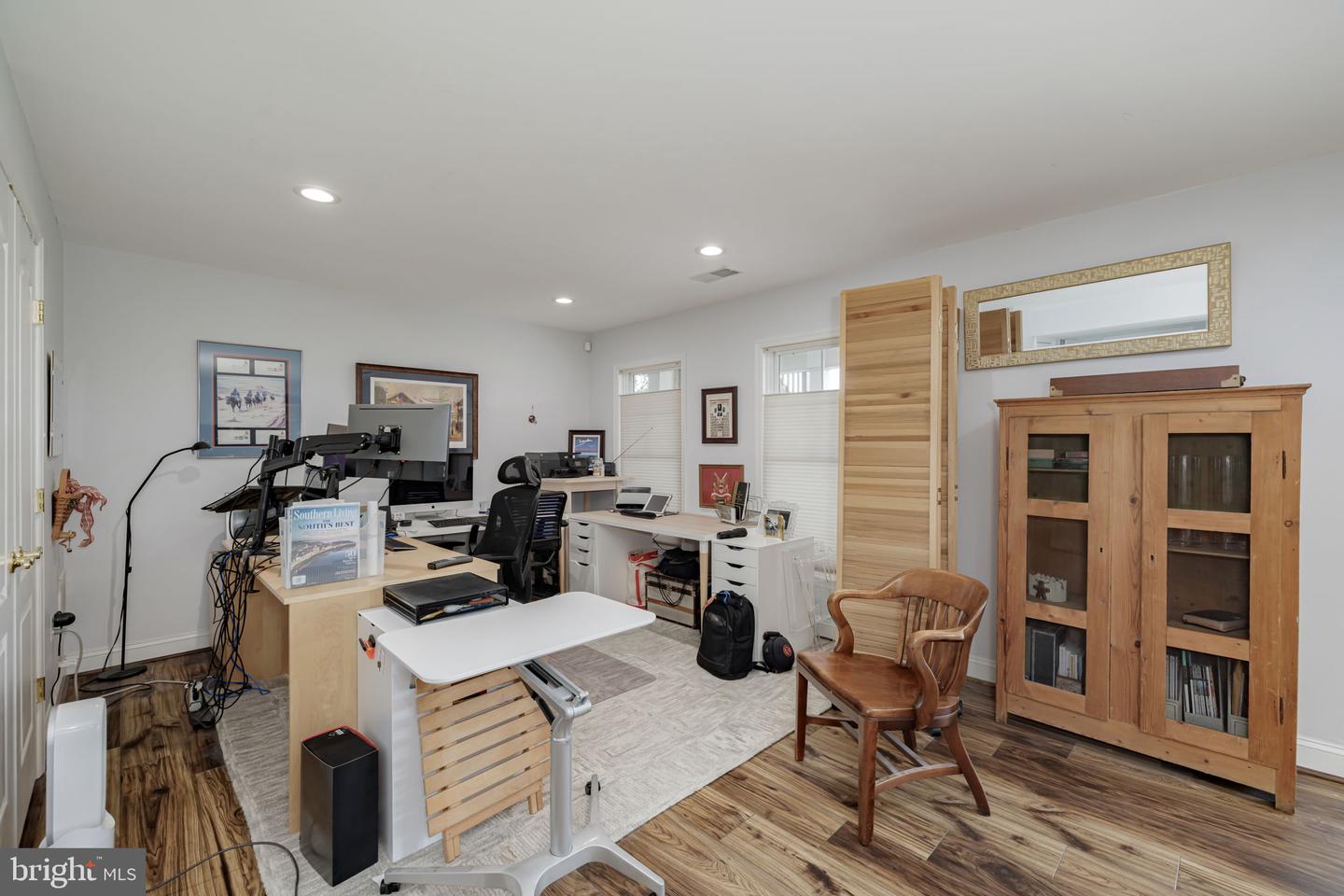5620 TOWER HILL CIR, ALEXANDRIA, Virginia 22315, 5 Bedrooms Bedrooms, ,3 BathroomsBathrooms,Residential,For sale,5620 TOWER HILL CIR,VAFX2238460 MLS # VAFX2238460