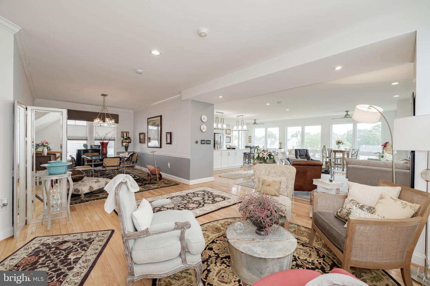 5620 TOWER HILL CIR, ALEXANDRIA, Virginia 22315, 5 Bedrooms Bedrooms, ,3 BathroomsBathrooms,Residential,For sale,5620 TOWER HILL CIR,VAFX2238460 MLS # VAFX2238460