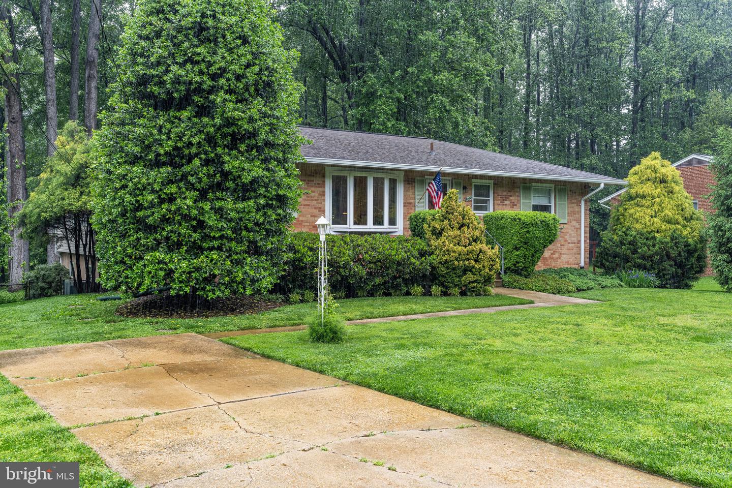 9210 DELLWOOD DR, VIENNA, Virginia 22180, 4 Bedrooms Bedrooms, ,2 BathroomsBathrooms,Residential,For sale,9210 DELLWOOD DR,VAFX2238530 MLS # VAFX2238530