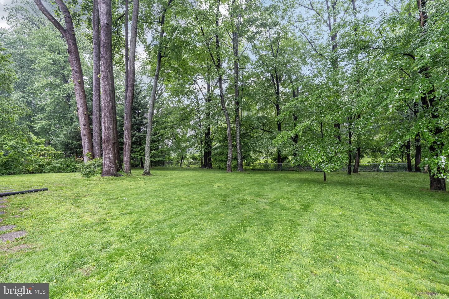 9210 DELLWOOD DR, VIENNA, Virginia 22180, 4 Bedrooms Bedrooms, ,2 BathroomsBathrooms,Residential,For sale,9210 DELLWOOD DR,VAFX2238530 MLS # VAFX2238530