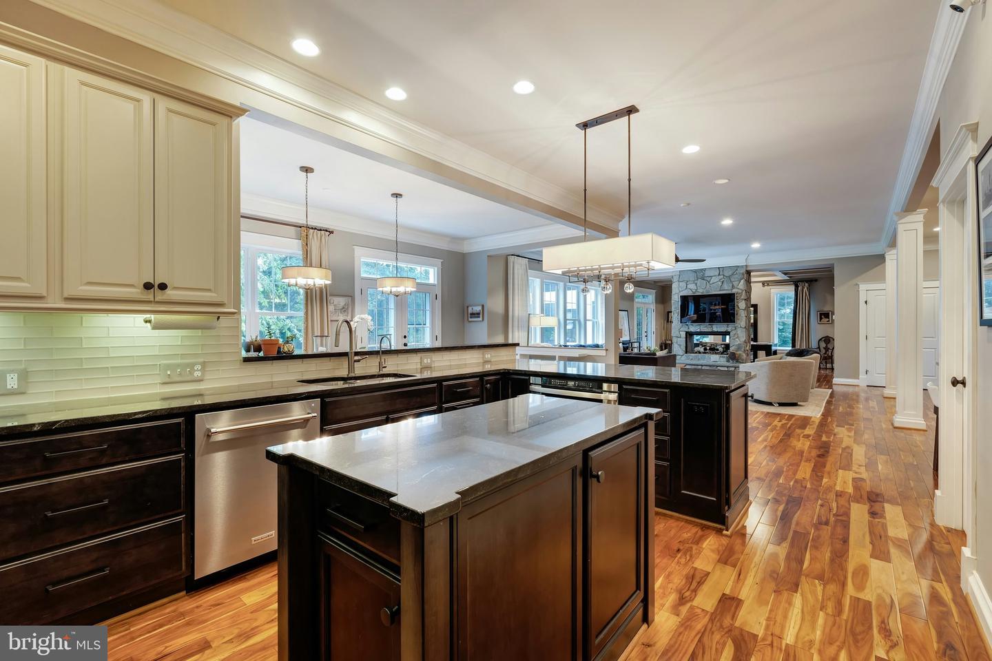 7312 GORDONS RD, FALLS CHURCH, Virginia 22043, 7 Bedrooms Bedrooms, ,7 BathroomsBathrooms,Residential,For sale,7312 GORDONS RD,VAFX2238566 MLS # VAFX2238566