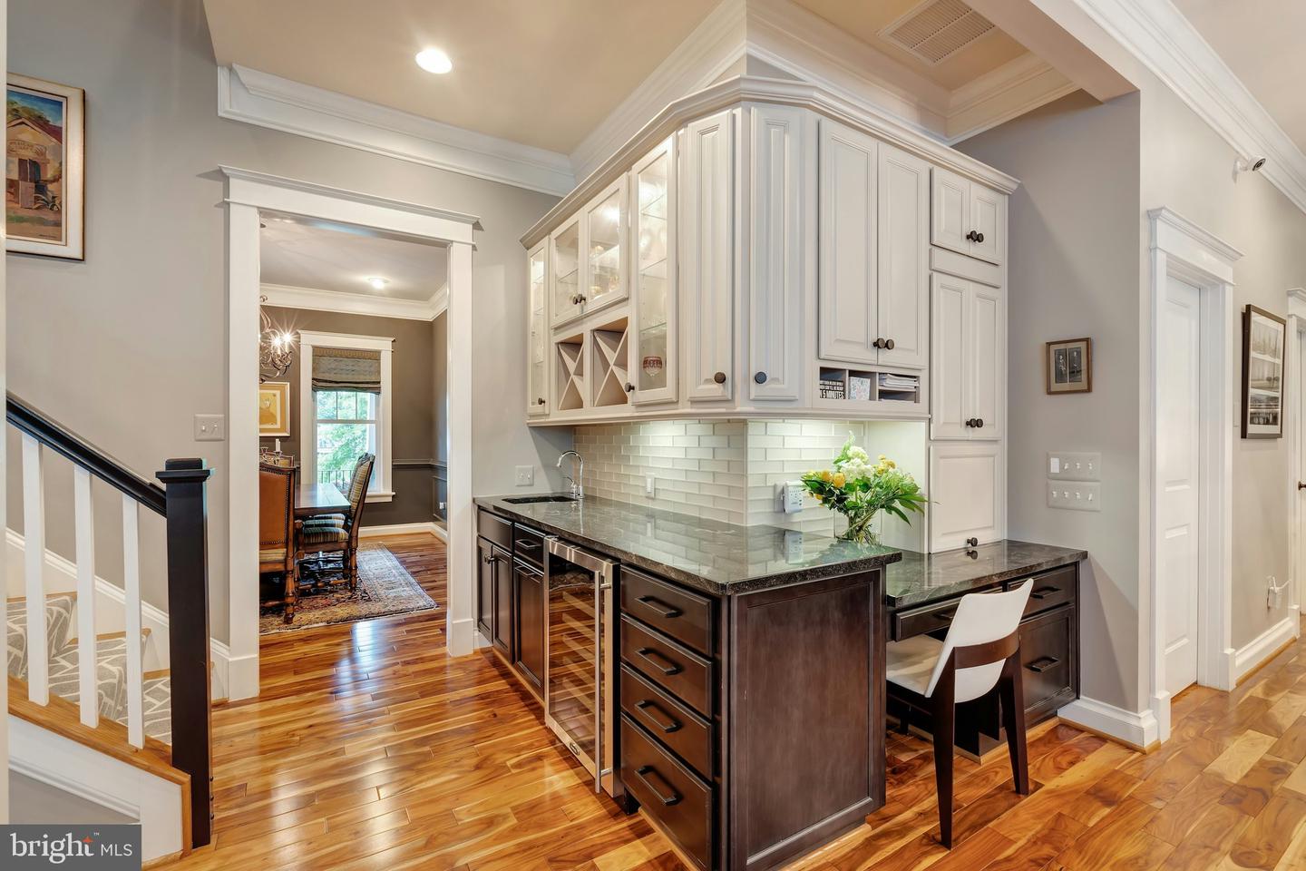 7312 GORDONS RD, FALLS CHURCH, Virginia 22043, 7 Bedrooms Bedrooms, ,7 BathroomsBathrooms,Residential,For sale,7312 GORDONS RD,VAFX2238566 MLS # VAFX2238566