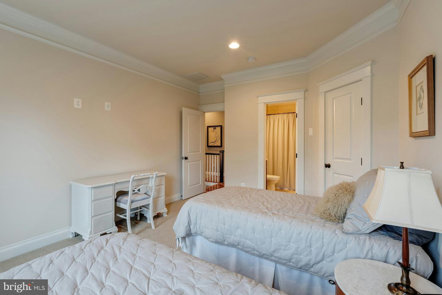 7312 GORDONS RD, FALLS CHURCH, Virginia 22043, 7 Bedrooms Bedrooms, ,7 BathroomsBathrooms,Residential,For sale,7312 GORDONS RD,VAFX2238566 MLS # VAFX2238566