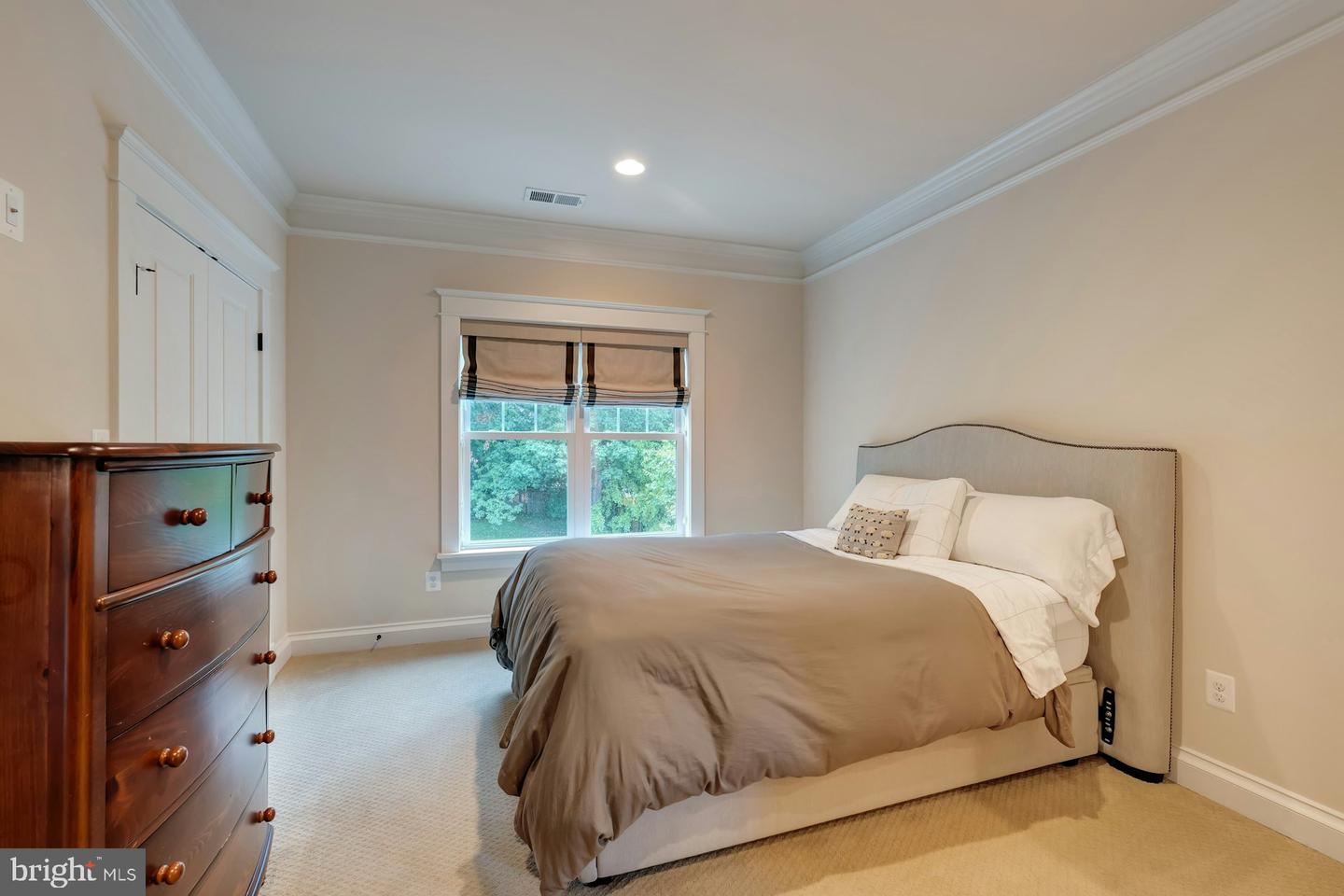 7312 GORDONS RD, FALLS CHURCH, Virginia 22043, 7 Bedrooms Bedrooms, ,7 BathroomsBathrooms,Residential,For sale,7312 GORDONS RD,VAFX2238566 MLS # VAFX2238566