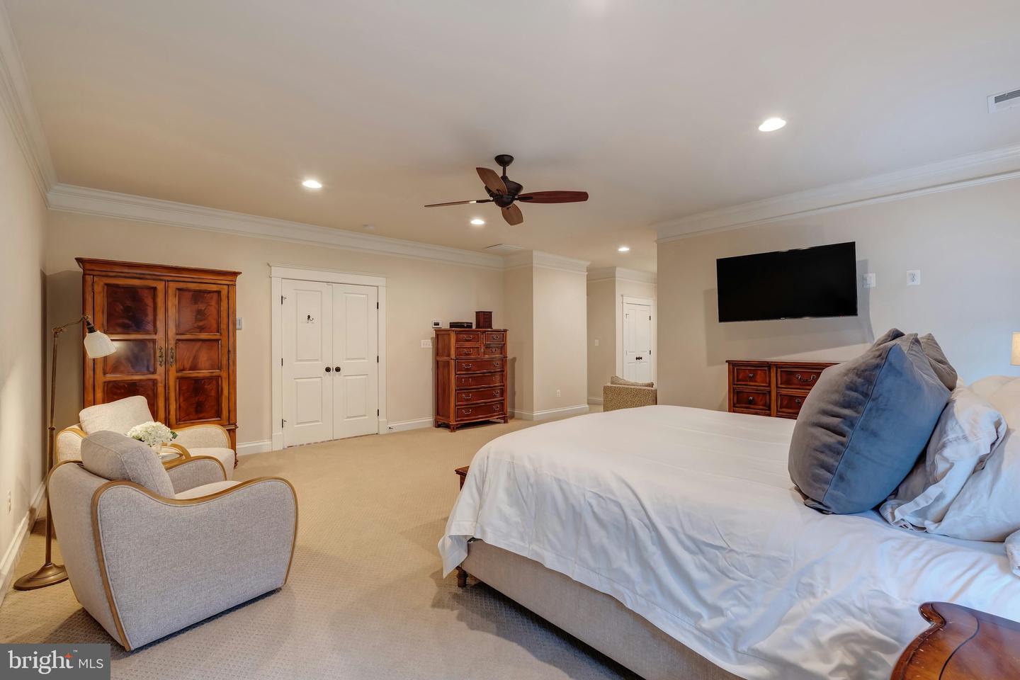 7312 GORDONS RD, FALLS CHURCH, Virginia 22043, 7 Bedrooms Bedrooms, ,7 BathroomsBathrooms,Residential,For sale,7312 GORDONS RD,VAFX2238566 MLS # VAFX2238566