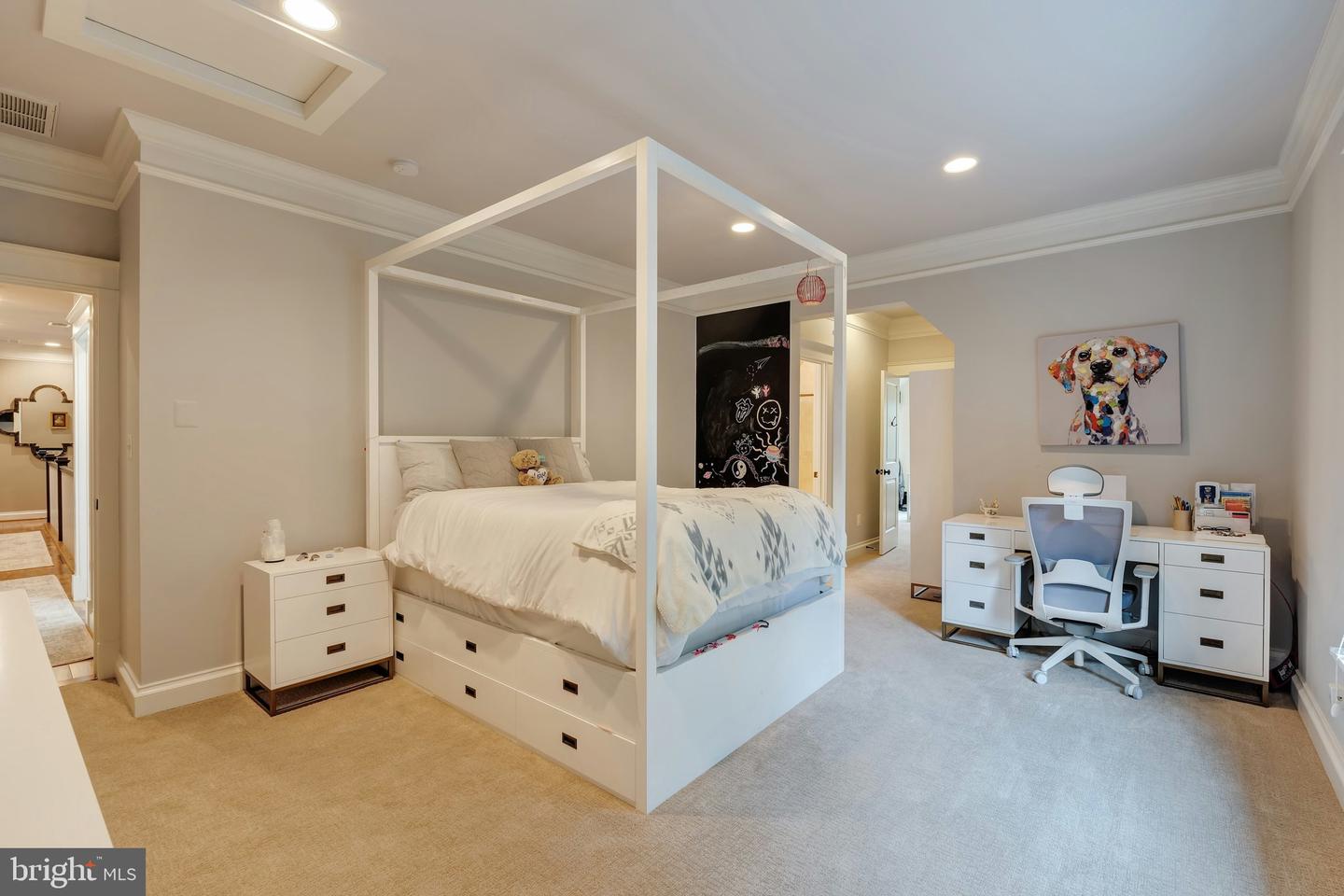 7312 GORDONS RD, FALLS CHURCH, Virginia 22043, 7 Bedrooms Bedrooms, ,7 BathroomsBathrooms,Residential,For sale,7312 GORDONS RD,VAFX2238566 MLS # VAFX2238566