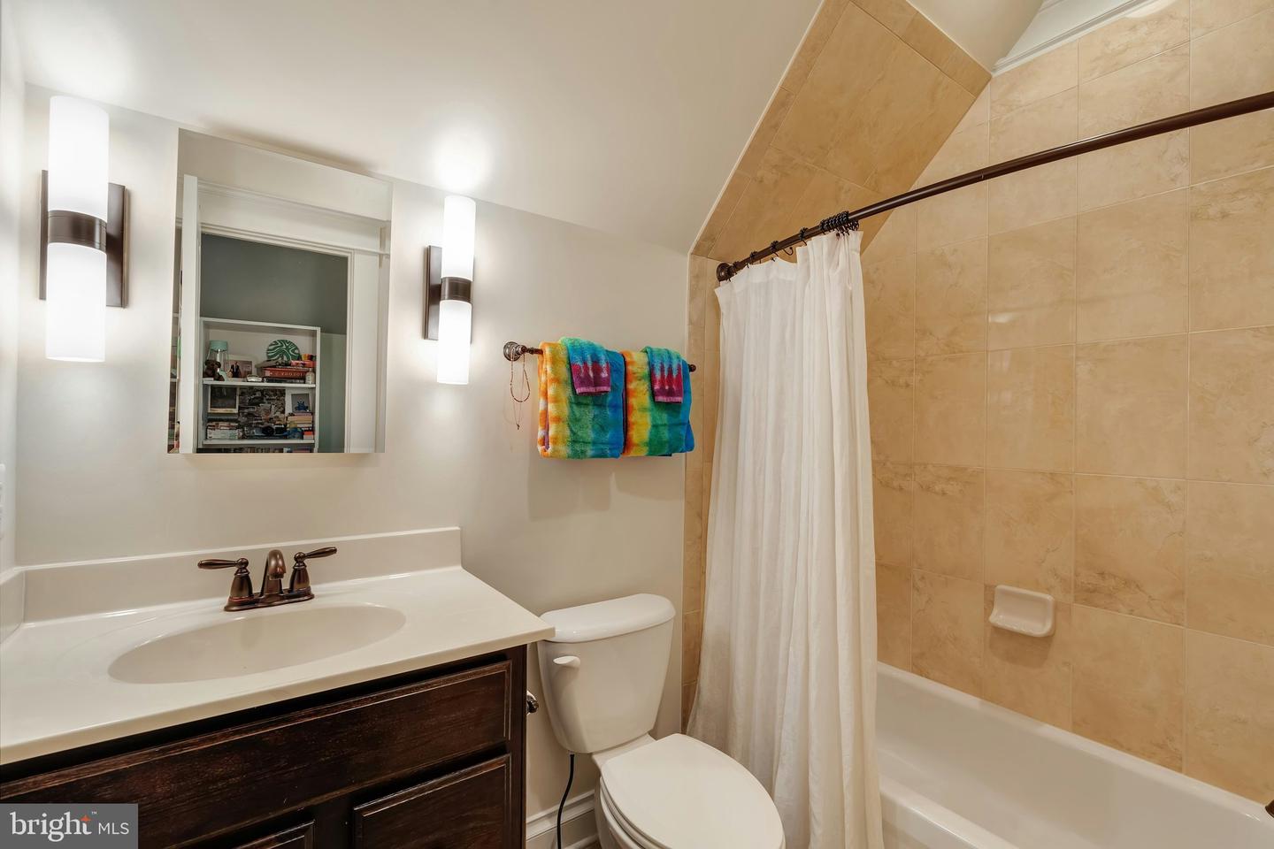 7312 GORDONS RD, FALLS CHURCH, Virginia 22043, 7 Bedrooms Bedrooms, ,7 BathroomsBathrooms,Residential,For sale,7312 GORDONS RD,VAFX2238566 MLS # VAFX2238566