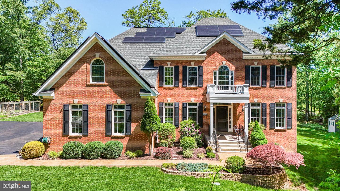 7634 BELMONT LANDING RD, LORTON, Virginia 22079, 7 Bedrooms Bedrooms, ,6 BathroomsBathrooms,Residential,For sale,7634 BELMONT LANDING RD,VAFX2238656 MLS # VAFX2238656