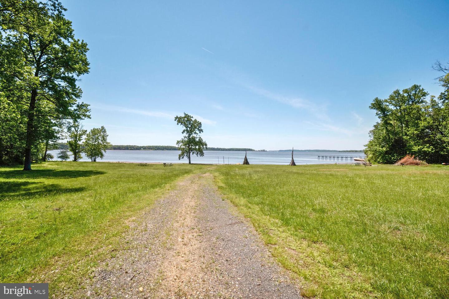7634 BELMONT LANDING RD, LORTON, Virginia 22079, 7 Bedrooms Bedrooms, ,6 BathroomsBathrooms,Residential,For sale,7634 BELMONT LANDING RD,VAFX2238656 MLS # VAFX2238656