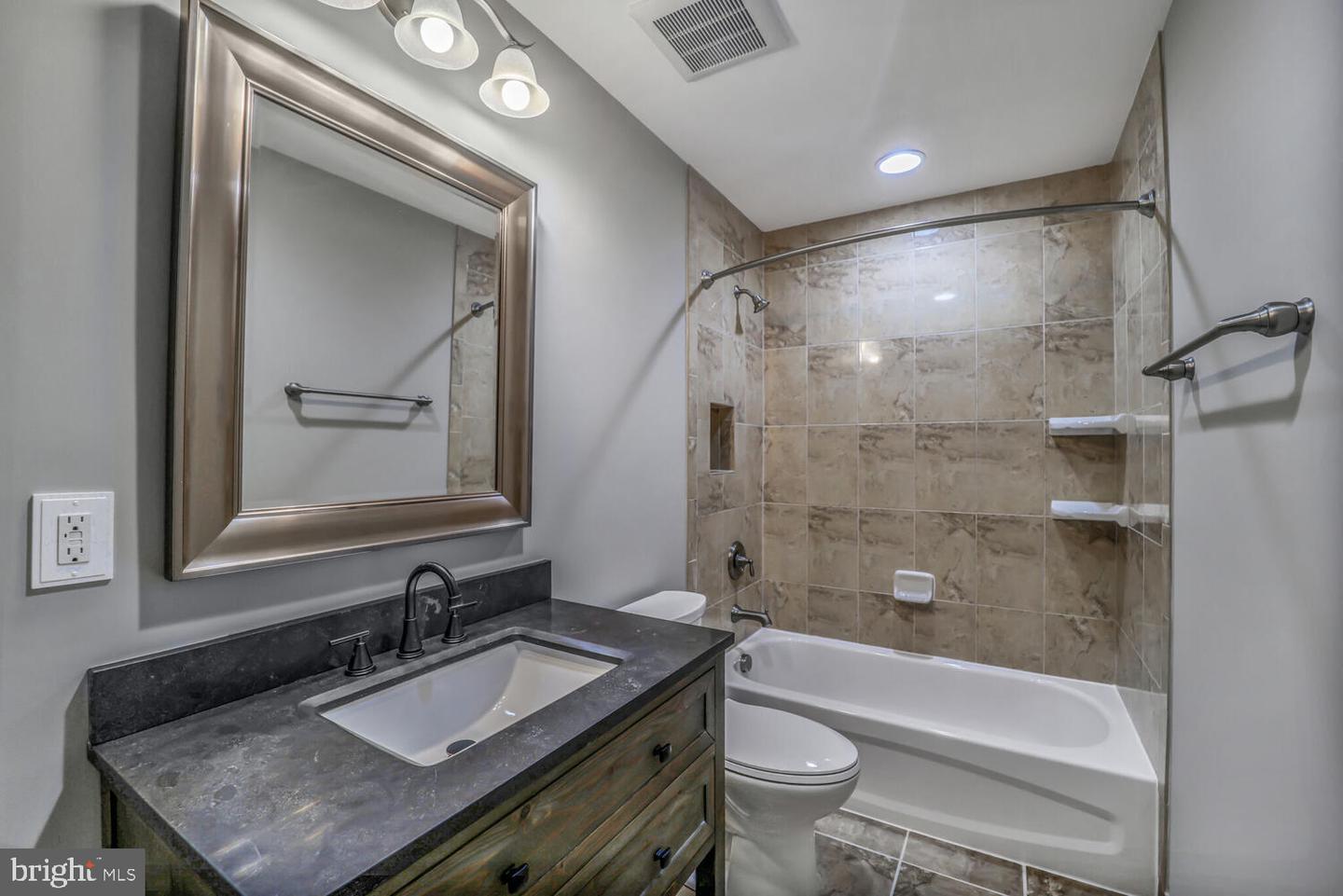 7634 BELMONT LANDING RD, LORTON, Virginia 22079, 7 Bedrooms Bedrooms, ,6 BathroomsBathrooms,Residential,For sale,7634 BELMONT LANDING RD,VAFX2238656 MLS # VAFX2238656