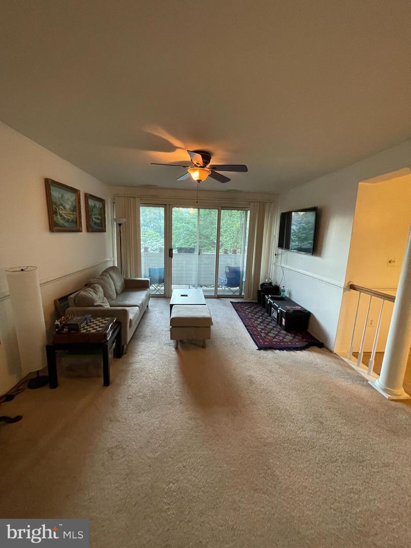5616 BLOOMFIELD DR #3, ALEXANDRIA, Virginia 22312, 3 Bedrooms Bedrooms, 9 Rooms Rooms,2 BathroomsBathrooms,Residential,For sale,5616 BLOOMFIELD DR #3,VAFX2238740 MLS # VAFX2238740