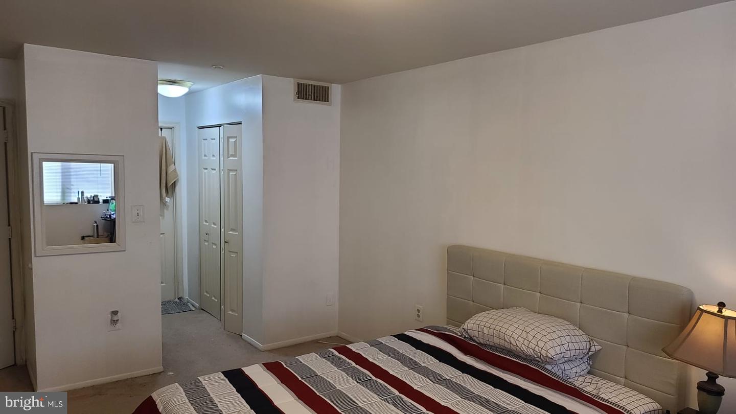 5616 BLOOMFIELD DR #3, ALEXANDRIA, Virginia 22312, 3 Bedrooms Bedrooms, 9 Rooms Rooms,2 BathroomsBathrooms,Residential,For sale,5616 BLOOMFIELD DR #3,VAFX2238740 MLS # VAFX2238740