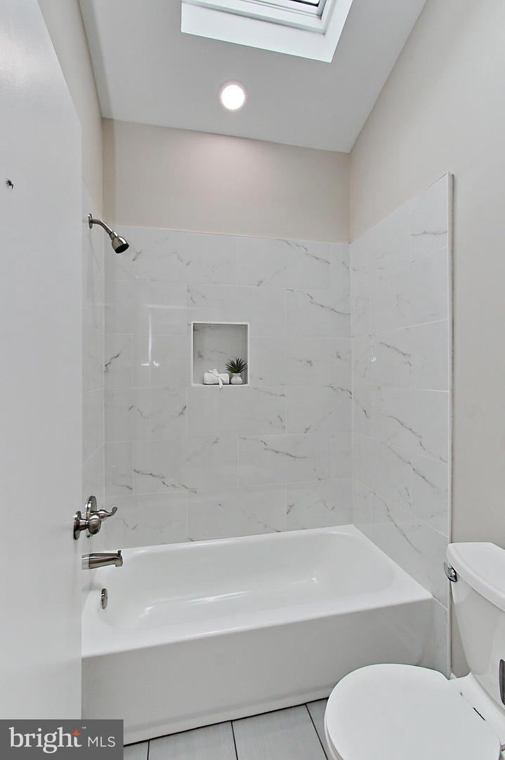 5284 DAVIS FORD RD, WOODBRIDGE, Virginia 22192, 3 Bedrooms Bedrooms, ,2 BathroomsBathrooms,Residential,For sale,5284 DAVIS FORD RD,VAPW2085106 MLS # VAPW2085106