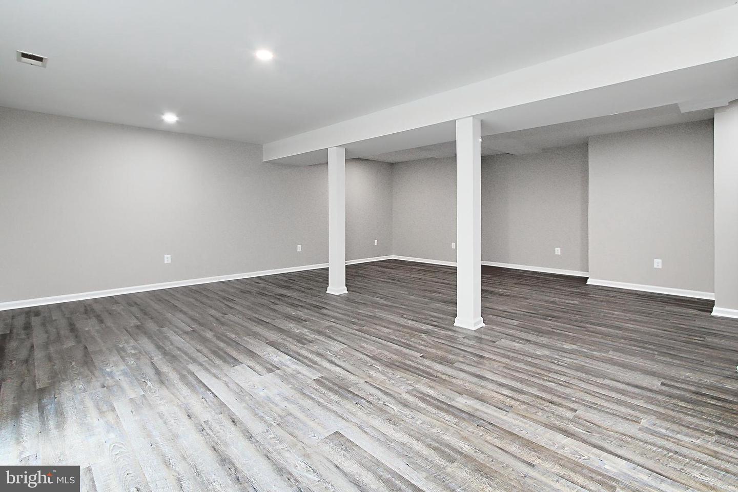 5284 DAVIS FORD RD, WOODBRIDGE, Virginia 22192, 3 Bedrooms Bedrooms, ,2 BathroomsBathrooms,Residential,For sale,5284 DAVIS FORD RD,VAPW2085106 MLS # VAPW2085106