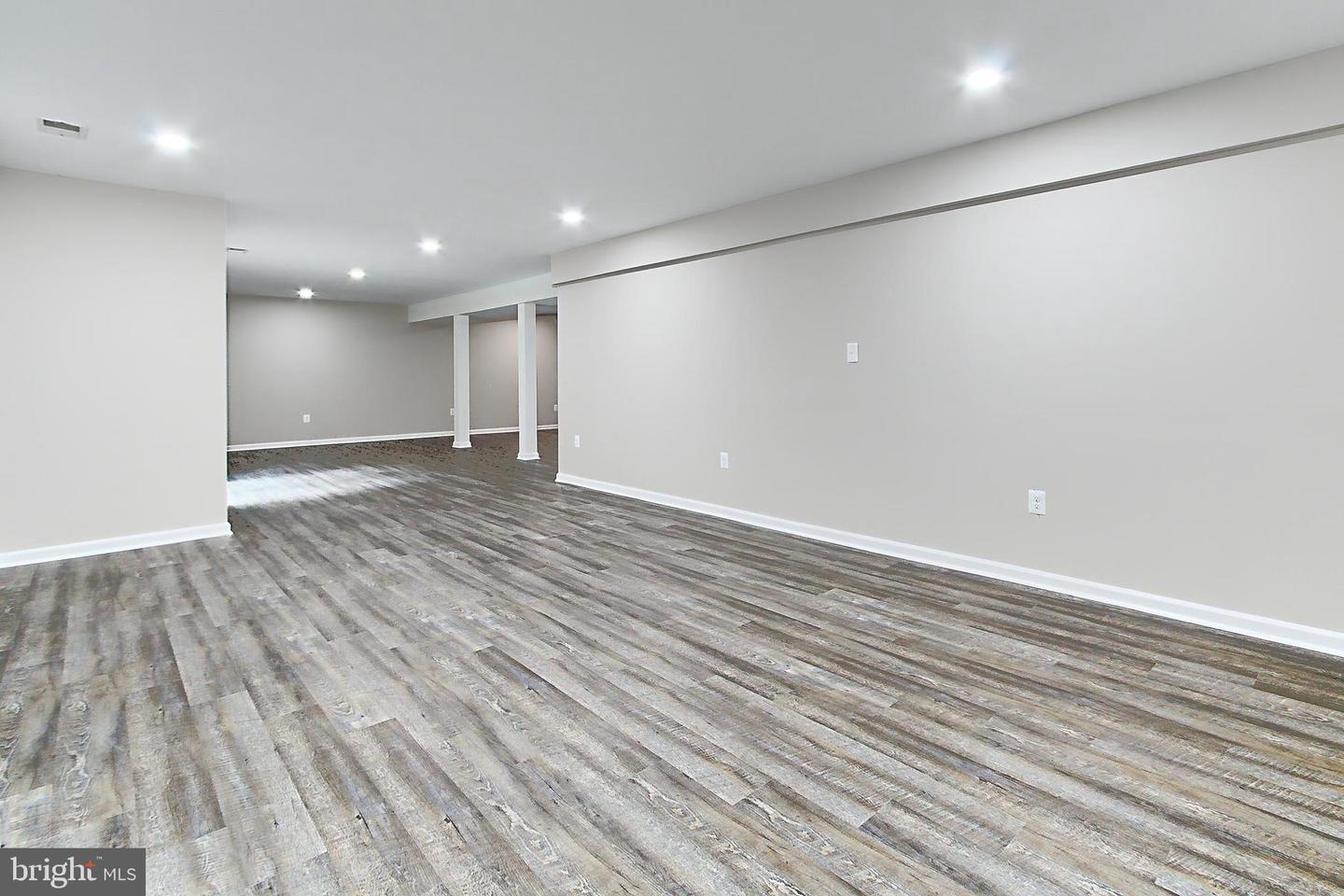 5284 DAVIS FORD RD, WOODBRIDGE, Virginia 22192, 3 Bedrooms Bedrooms, ,2 BathroomsBathrooms,Residential,For sale,5284 DAVIS FORD RD,VAPW2085106 MLS # VAPW2085106