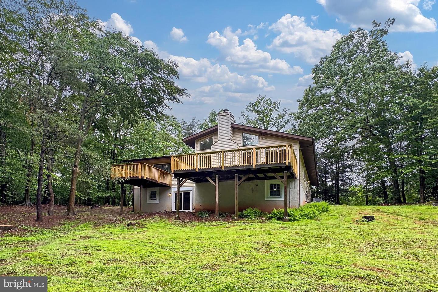 5284 DAVIS FORD RD, WOODBRIDGE, Virginia 22192, 3 Bedrooms Bedrooms, ,2 BathroomsBathrooms,Residential,For sale,5284 DAVIS FORD RD,VAPW2085106 MLS # VAPW2085106