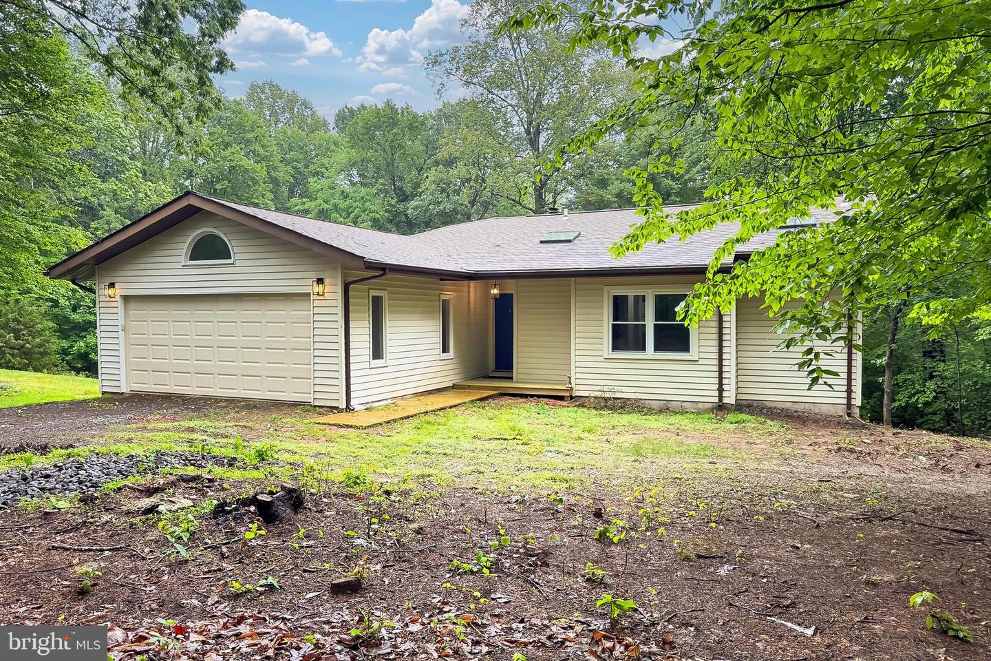 5284 DAVIS FORD RD, WOODBRIDGE, Virginia 22192, 3 Bedrooms Bedrooms, ,2 BathroomsBathrooms,Residential,For sale,5284 DAVIS FORD RD,VAPW2085106 MLS # VAPW2085106