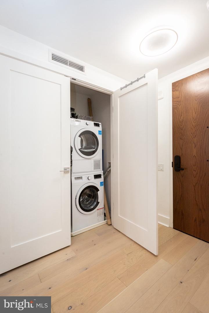 1211 VAN ST SE #1211, WASHINGTON, District Of Columbia 20003, 2 Bedrooms Bedrooms, ,2 BathroomsBathrooms,Residential,For sale,1211 VAN ST SE #1211,DCDC2174370 MLS # DCDC2174370