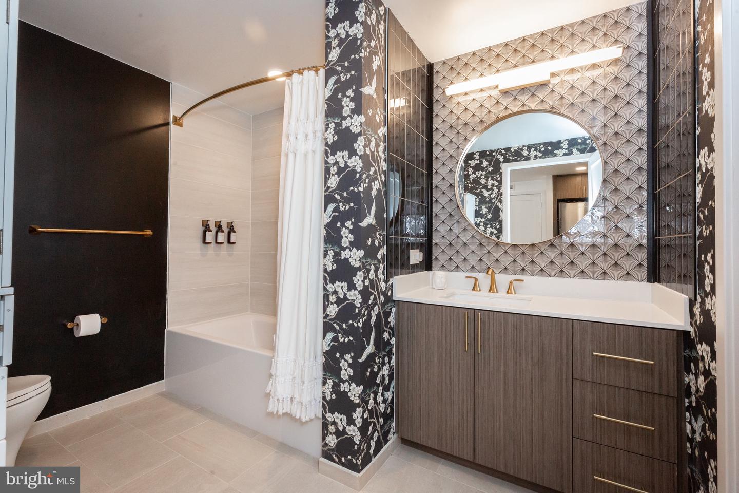 1211 VAN ST SE #1211, WASHINGTON, District Of Columbia 20003, 2 Bedrooms Bedrooms, ,2 BathroomsBathrooms,Residential,For sale,1211 VAN ST SE #1211,DCDC2174370 MLS # DCDC2174370