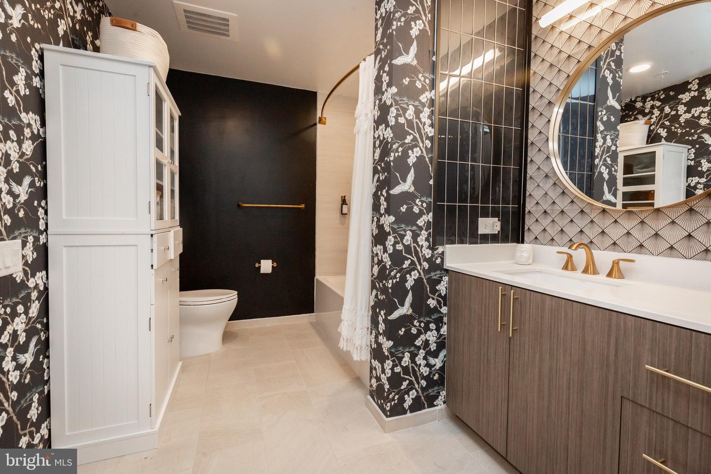 1211 VAN ST SE #1211, WASHINGTON, District Of Columbia 20003, 2 Bedrooms Bedrooms, ,2 BathroomsBathrooms,Residential,For sale,1211 VAN ST SE #1211,DCDC2174370 MLS # DCDC2174370
