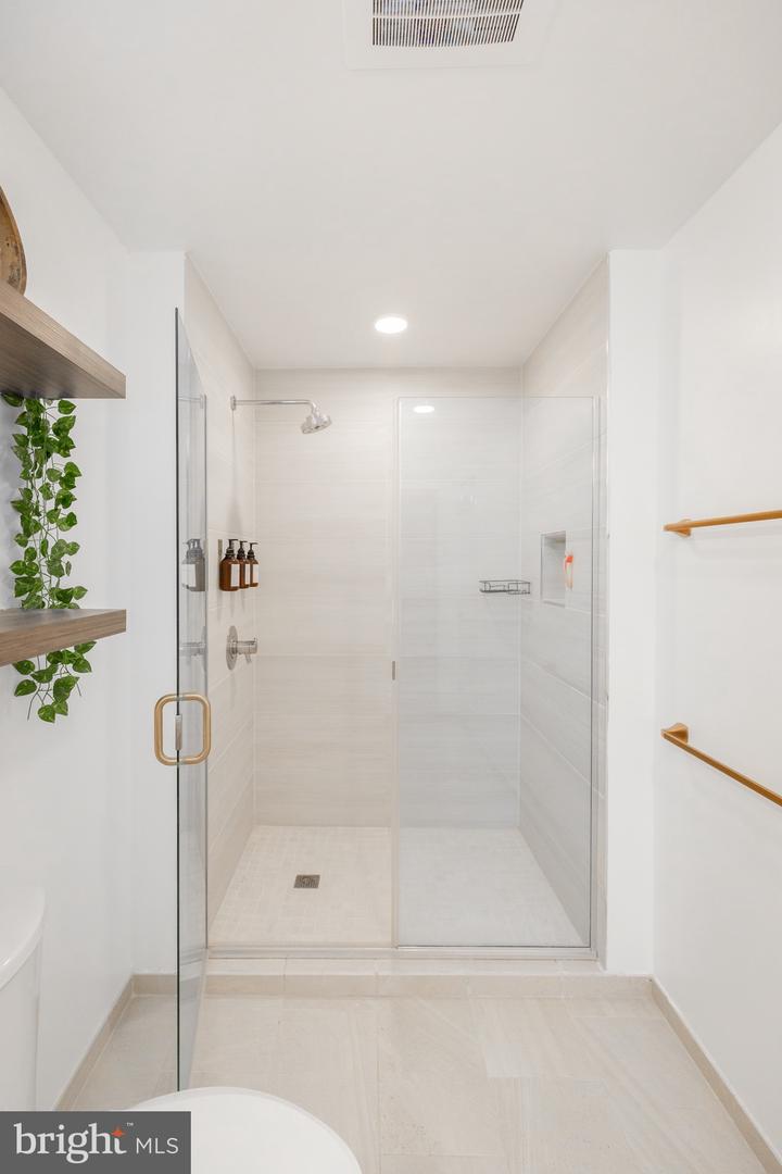 1211 VAN ST SE #1211, WASHINGTON, District Of Columbia 20003, 2 Bedrooms Bedrooms, ,2 BathroomsBathrooms,Residential,For sale,1211 VAN ST SE #1211,DCDC2174370 MLS # DCDC2174370