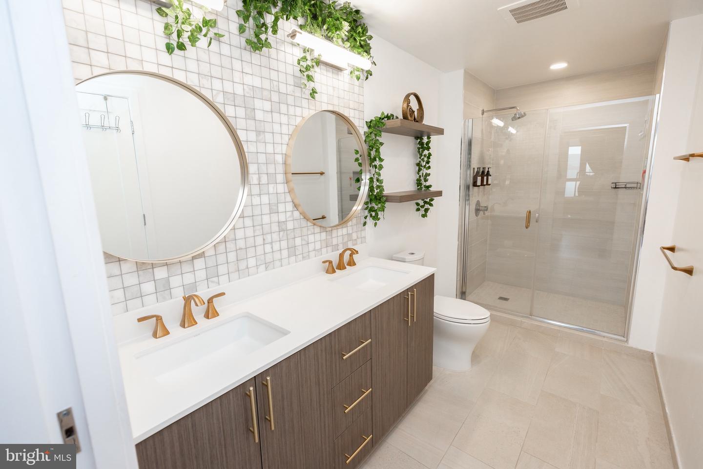 1211 VAN ST SE #1211, WASHINGTON, District Of Columbia 20003, 2 Bedrooms Bedrooms, ,2 BathroomsBathrooms,Residential,For sale,1211 VAN ST SE #1211,DCDC2174370 MLS # DCDC2174370