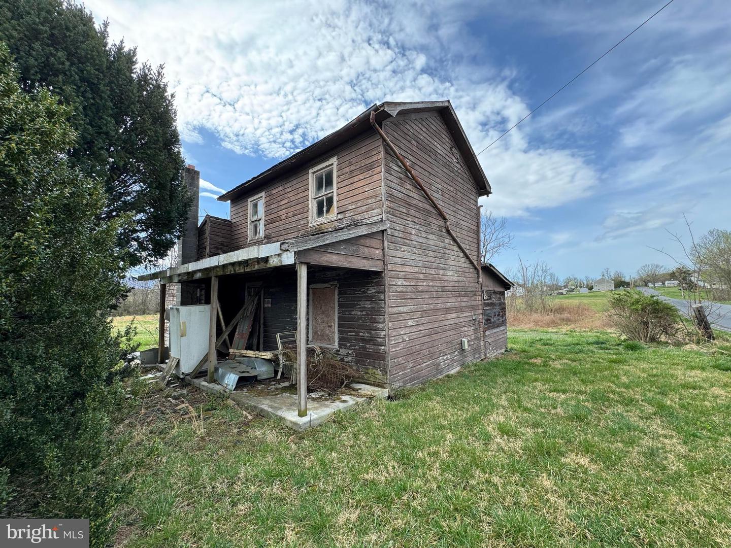 32 WALTERS LN, BENTONVILLE, Virginia 22610, ,Land,For sale,32 WALTERS LN,VAWR2011186 MLS # VAWR2011186