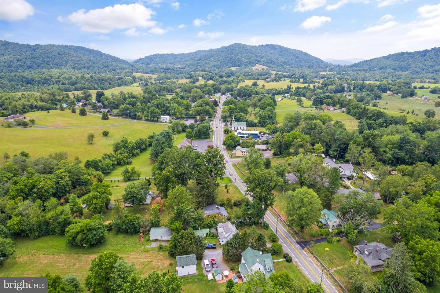 AILEEN ROAD, FLINT HILL, Virginia 22627, ,Land,For sale,AILEEN ROAD,VARP2002090 MLS # VARP2002090