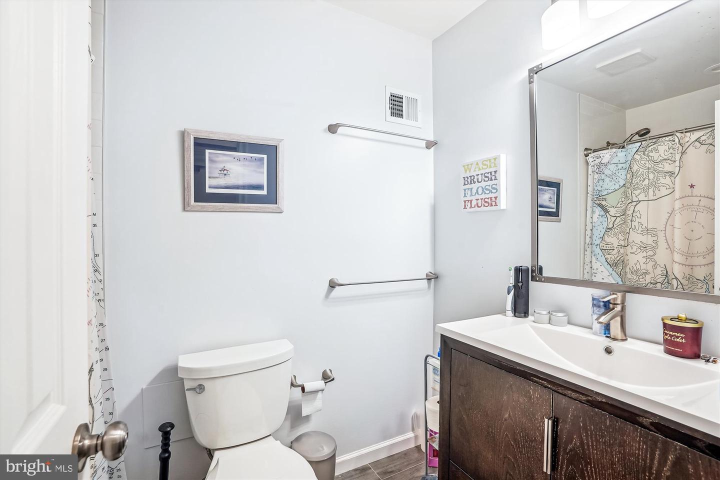 5427 RILIAN CT, BURKE, Virginia 22015, 4 Bedrooms Bedrooms, ,2 BathroomsBathrooms,Residential,For sale,5427 RILIAN CT,VAFX2221422 MLS # VAFX2221422