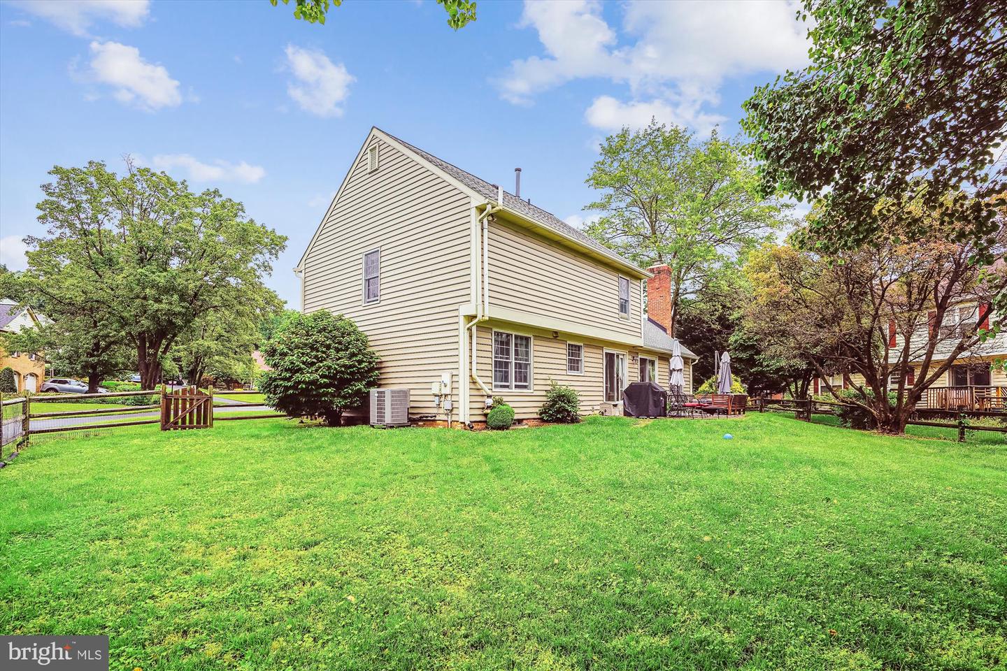 5427 RILIAN CT, BURKE, Virginia 22015, 4 Bedrooms Bedrooms, ,2 BathroomsBathrooms,Residential,For sale,5427 RILIAN CT,VAFX2221422 MLS # VAFX2221422