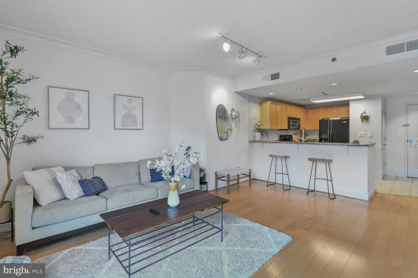 777 7TH ST NW #420, WASHINGTON, District Of Columbia 20001, 1 Bedroom Bedrooms, ,1 BathroomBathrooms,Residential,For sale,777 7TH ST NW #420,DCDC2184890 MLS # DCDC2184890