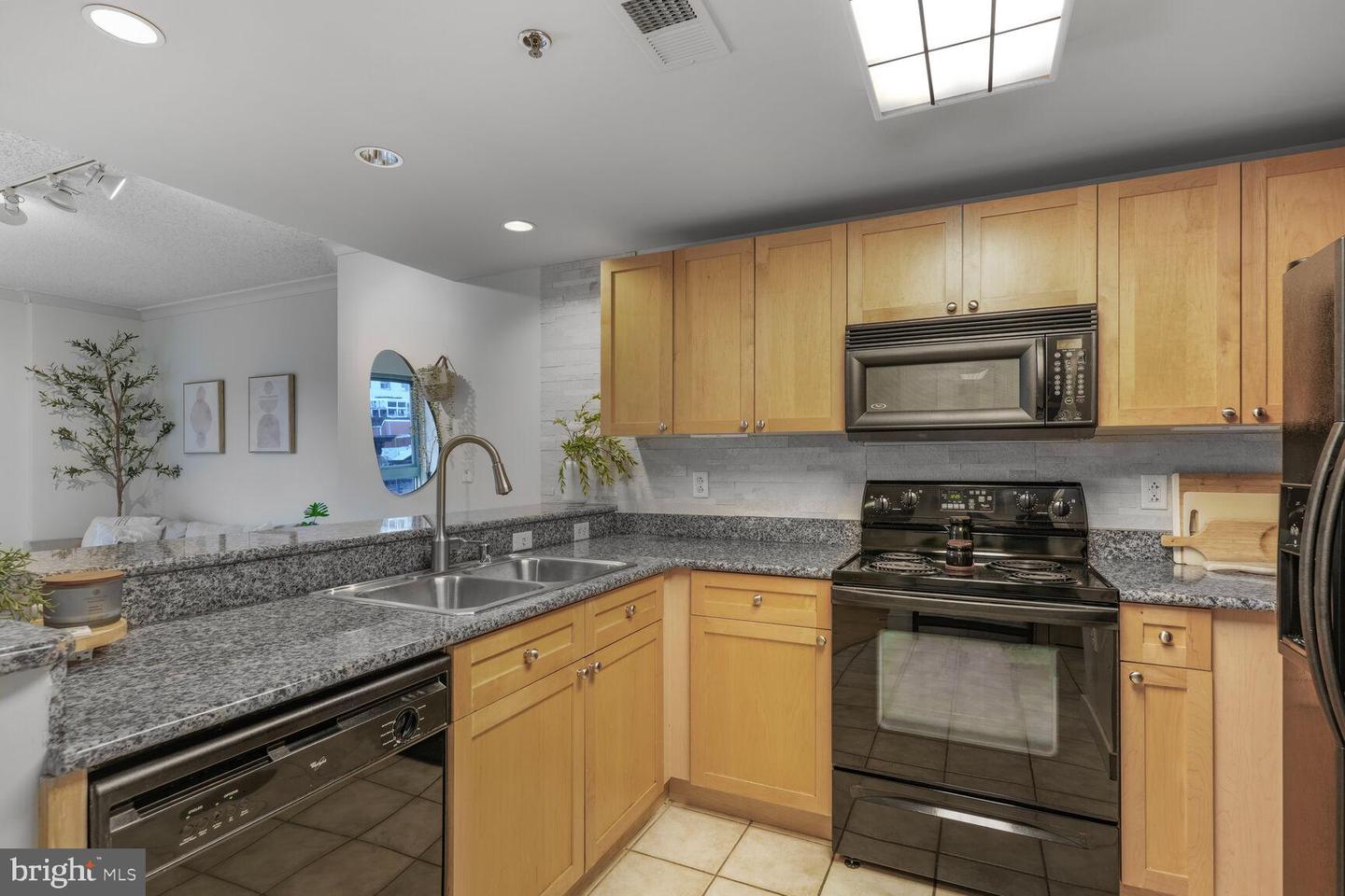 777 7TH ST NW #420, WASHINGTON, District Of Columbia 20001, 1 Bedroom Bedrooms, ,1 BathroomBathrooms,Residential,For sale,777 7TH ST NW #420,DCDC2184890 MLS # DCDC2184890