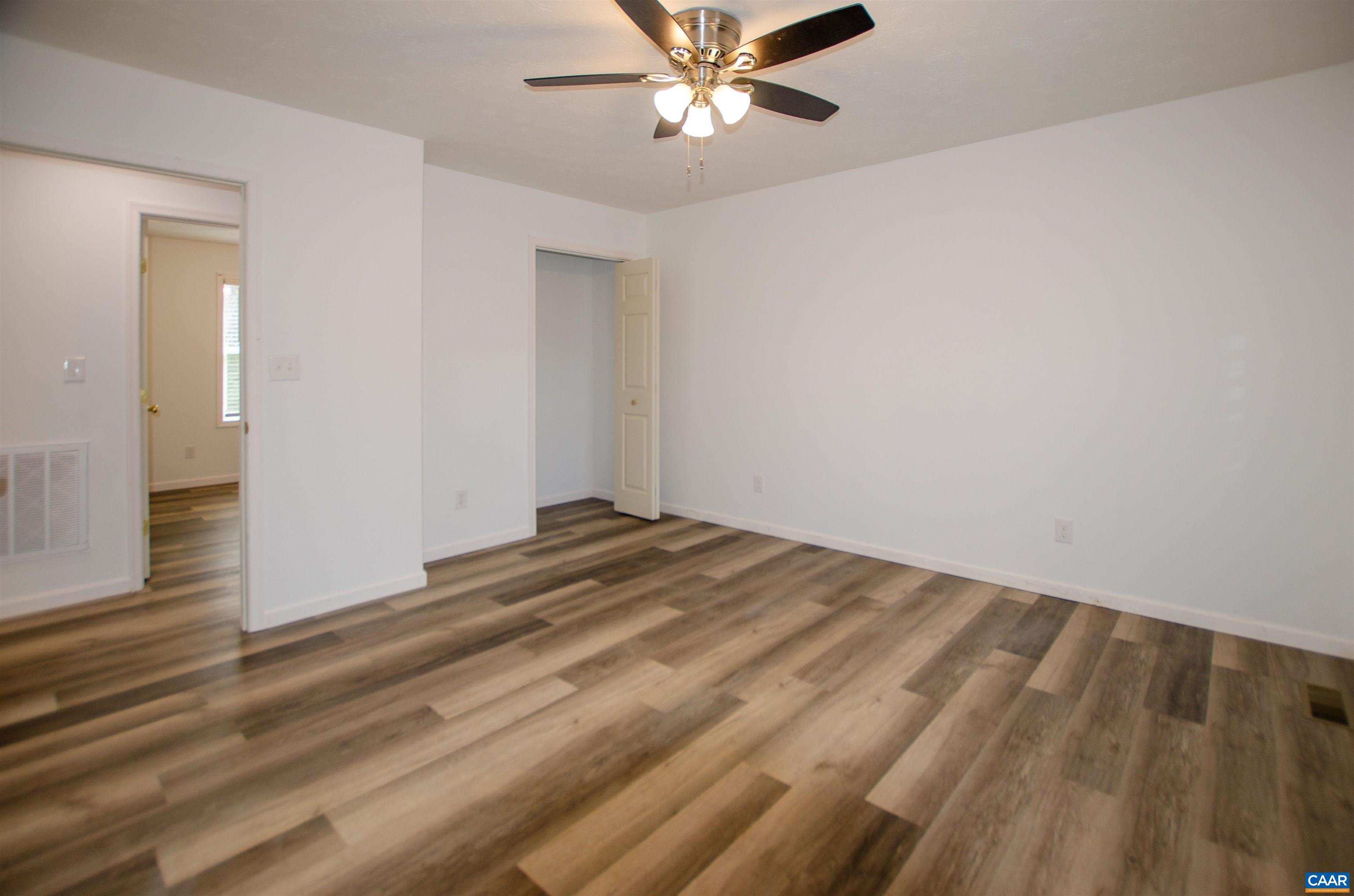 29 HORSESHOE MOUNTAIN RD, ROSELAND, Virginia 22967, 2 Bedrooms Bedrooms, ,2 BathroomsBathrooms,Residential,Like New Panoramic Mountain View Cottage Amazing L,29 HORSESHOE MOUNTAIN RD,661841 MLS # 661841