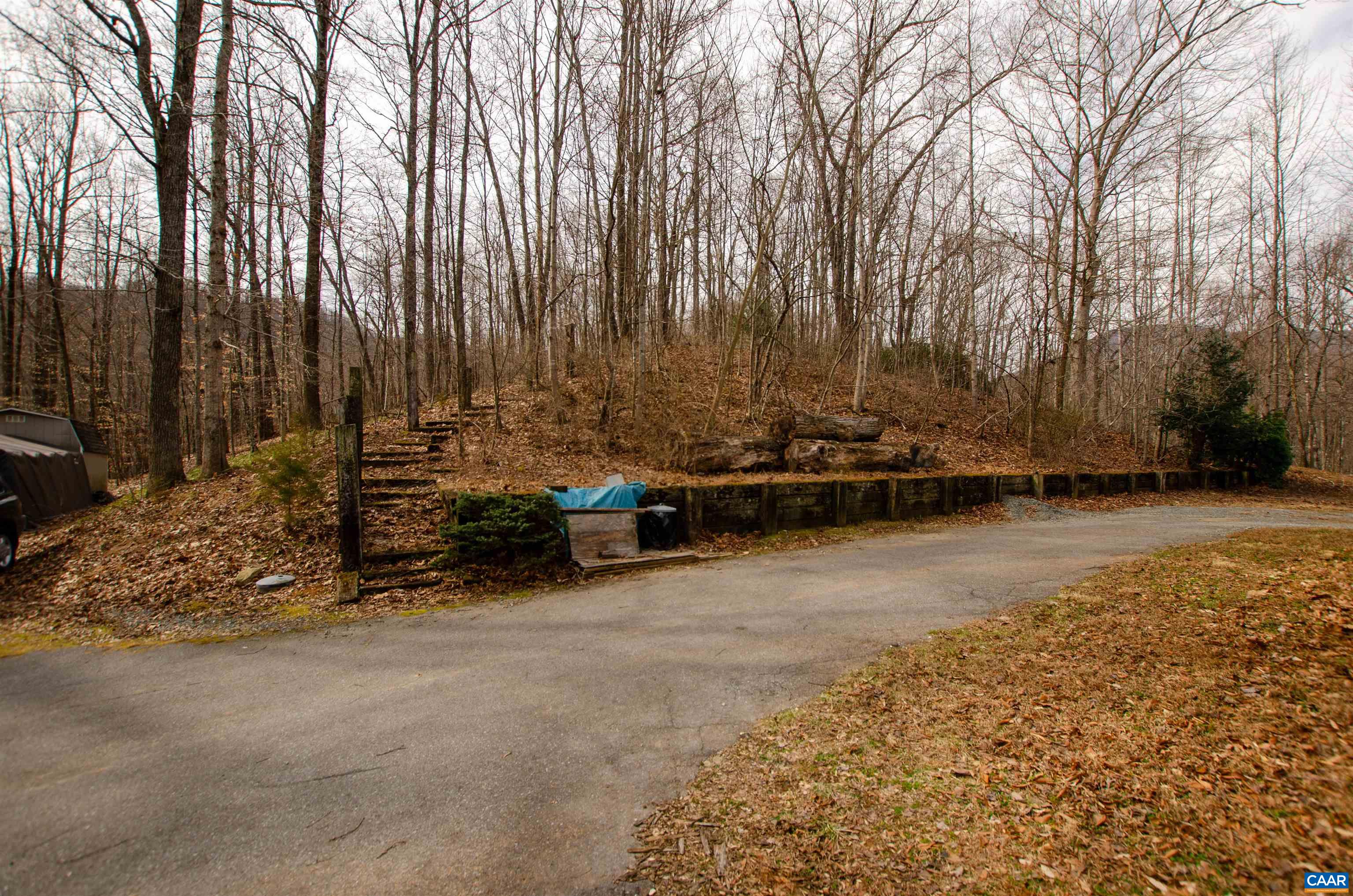 29 HORSESHOE MOUNTAIN RD, ROSELAND, Virginia 22967, 2 Bedrooms Bedrooms, ,2 BathroomsBathrooms,Residential,Like New Panoramic Mountain View Cottage Amazing L,29 HORSESHOE MOUNTAIN RD,661841 MLS # 661841