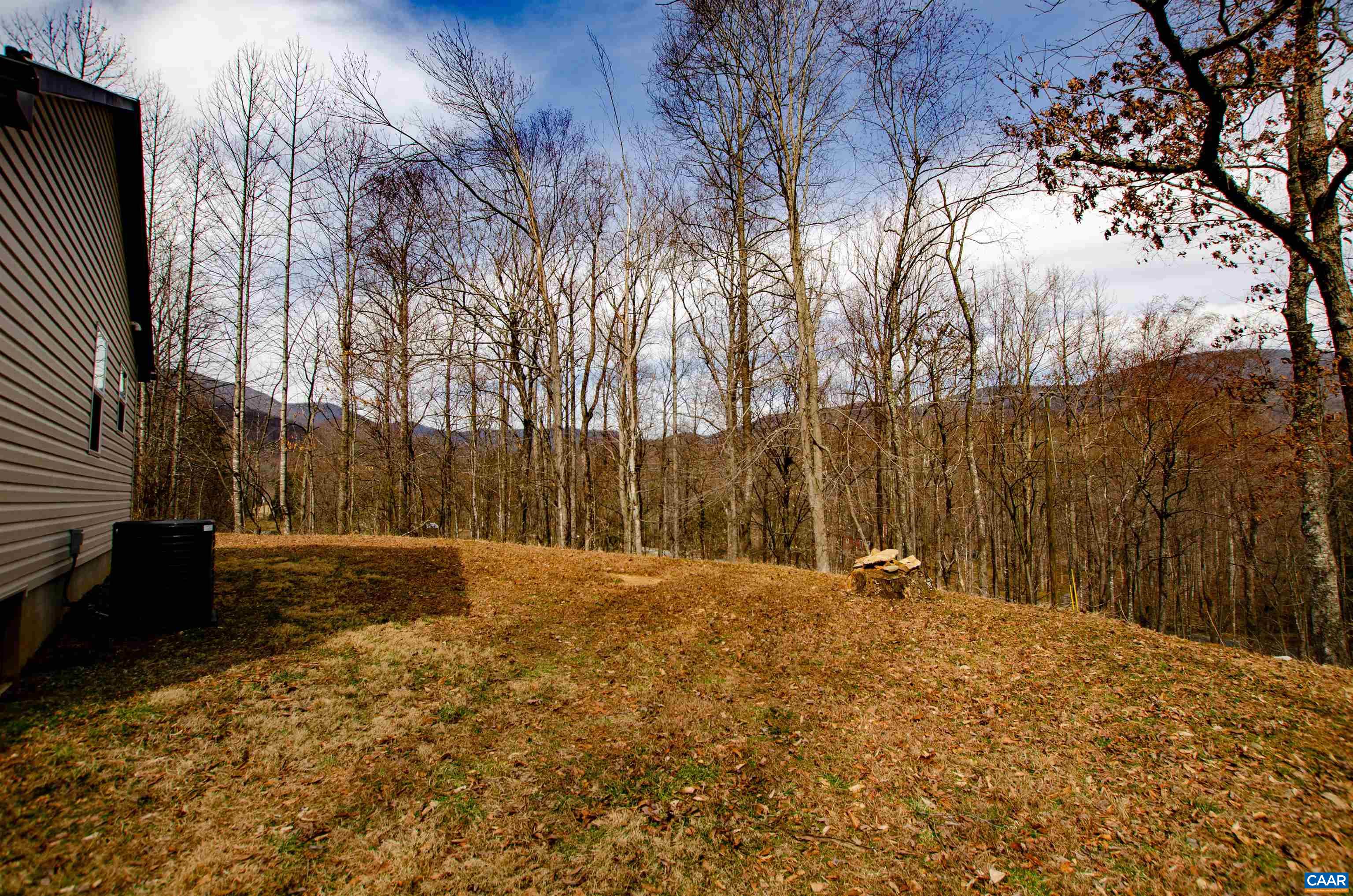 29 HORSESHOE MOUNTAIN RD, ROSELAND, Virginia 22967, 2 Bedrooms Bedrooms, ,2 BathroomsBathrooms,Residential,Like New Panoramic Mountain View Cottage Amazing L,29 HORSESHOE MOUNTAIN RD,661841 MLS # 661841