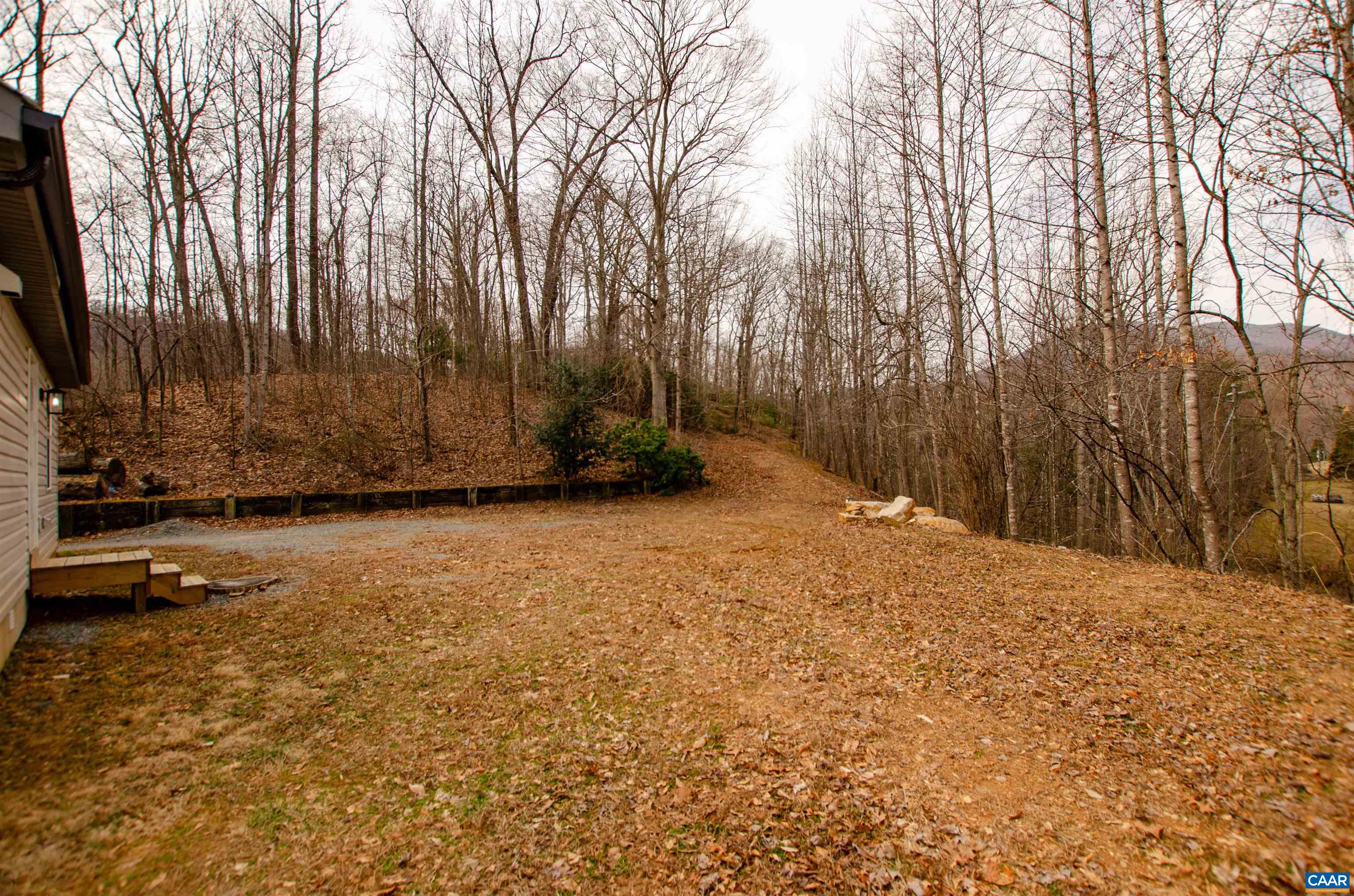 29 HORSESHOE MOUNTAIN RD, ROSELAND, Virginia 22967, 2 Bedrooms Bedrooms, ,2 BathroomsBathrooms,Residential,Like New Panoramic Mountain View Cottage Amazing L,29 HORSESHOE MOUNTAIN RD,661841 MLS # 661841