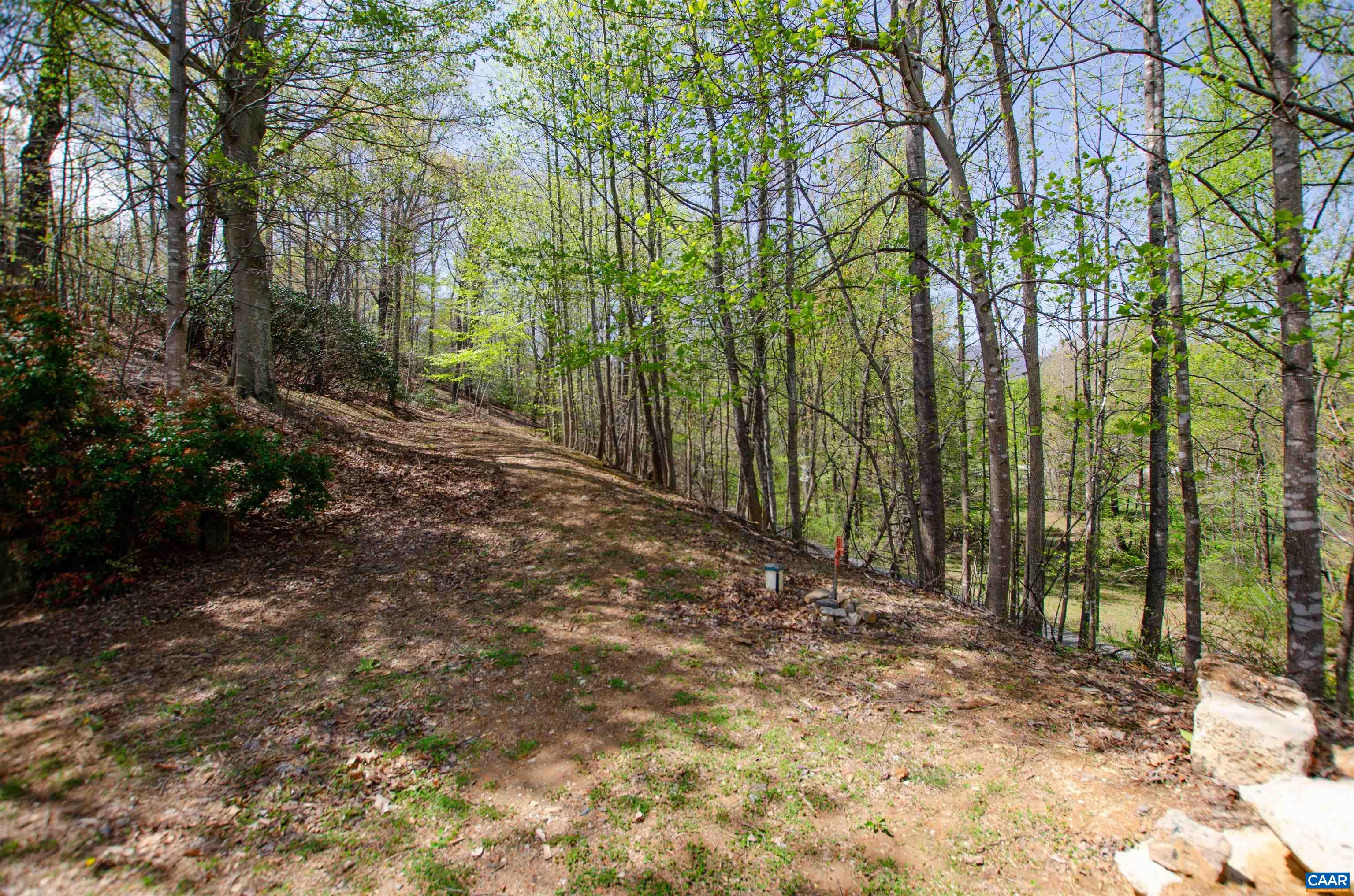 29 HORSESHOE MOUNTAIN RD, ROSELAND, Virginia 22967, 2 Bedrooms Bedrooms, ,2 BathroomsBathrooms,Residential,Like New Panoramic Mountain View Cottage Amazing L,29 HORSESHOE MOUNTAIN RD,661841 MLS # 661841